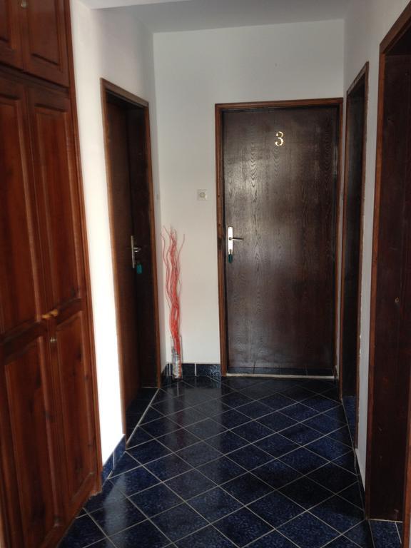 Apartments Holiday Budva Rum bild