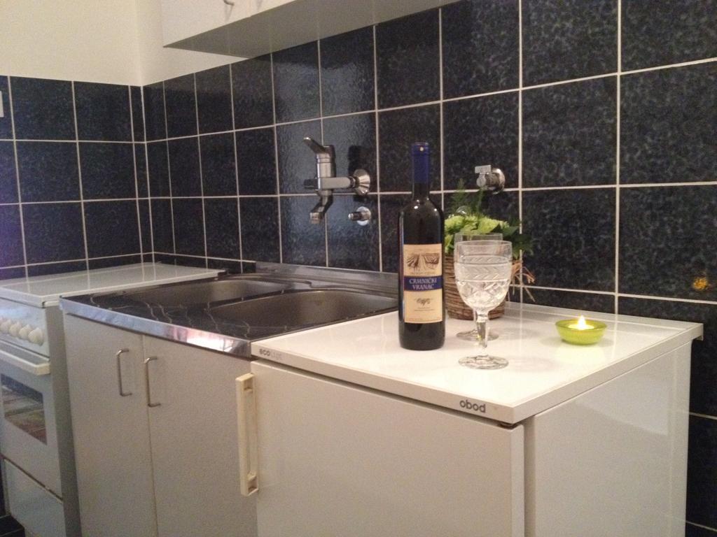 Apartments Holiday Budva Rum bild