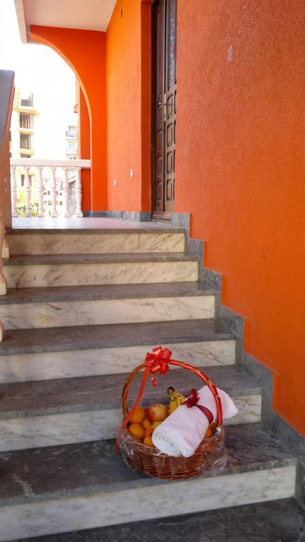 Apartments Holiday Budva Rum bild