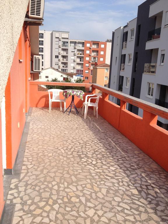 Apartments Holiday Budva Rum bild