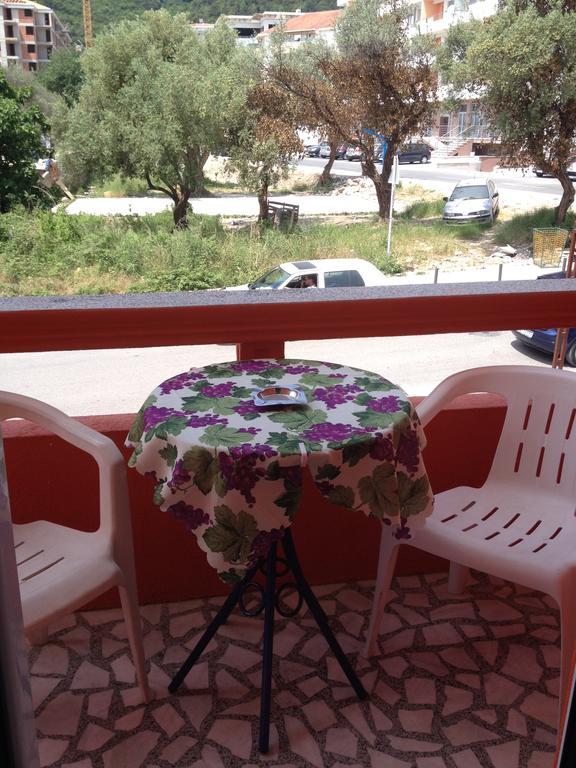 Apartments Holiday Budva Rum bild