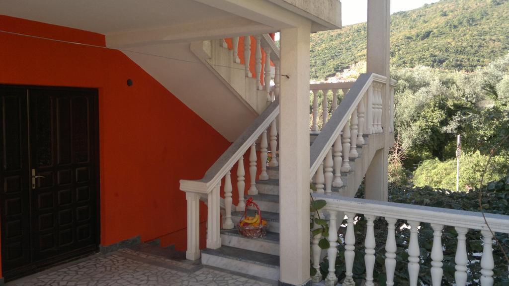 Apartments Holiday Budva Exteriör bild