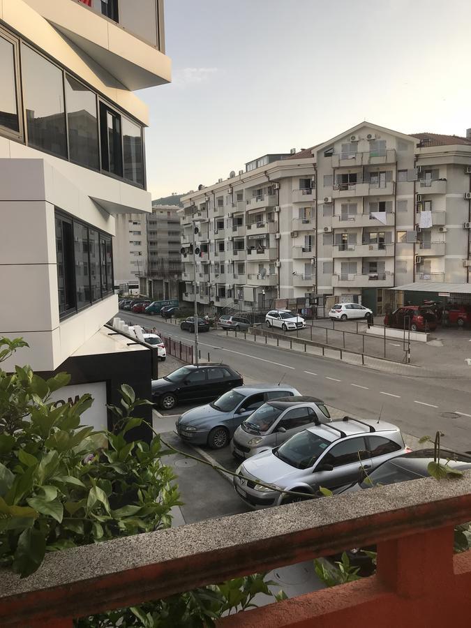 Apartments Holiday Budva Exteriör bild